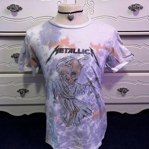 ✿ super cutesy pastel Metallica t-shirt from Hot Topic!! - Picture 4 of 6